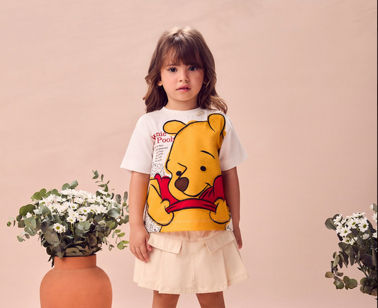 Conjunto Infantil T-shirt Infantil Usinho Pooh e Shorts  Sarja - Animê