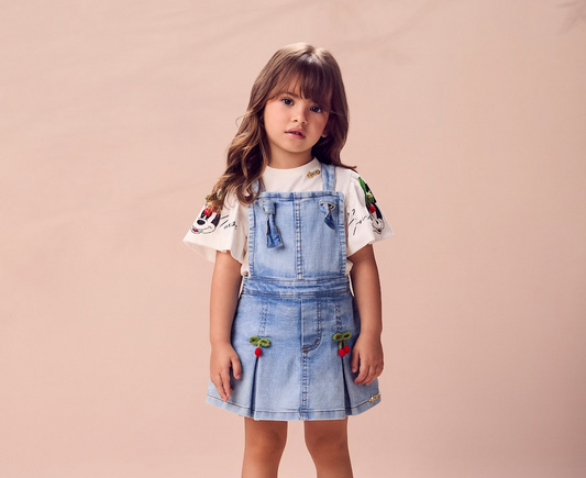 Salopete Pregas Cereja Jeans  e Blusa Minnie Cerejas - Animê