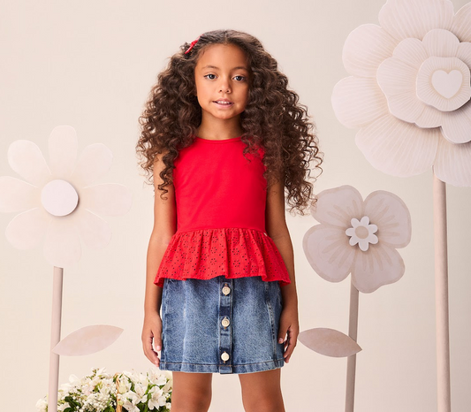 Conjunto Infantil Regata Vermelha com Babados Laise Saia Jeans com Abertura Frontal e Botões - Momi