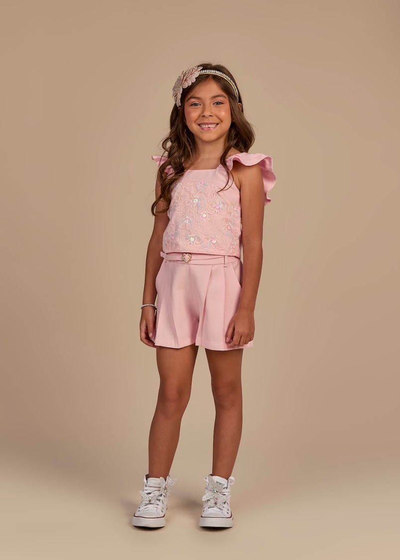 Conjunto Infantil Rosa Blusa de Alça com Babadinhos Bordada de Flores Short com Cintinhos - Gabriela Aquarela