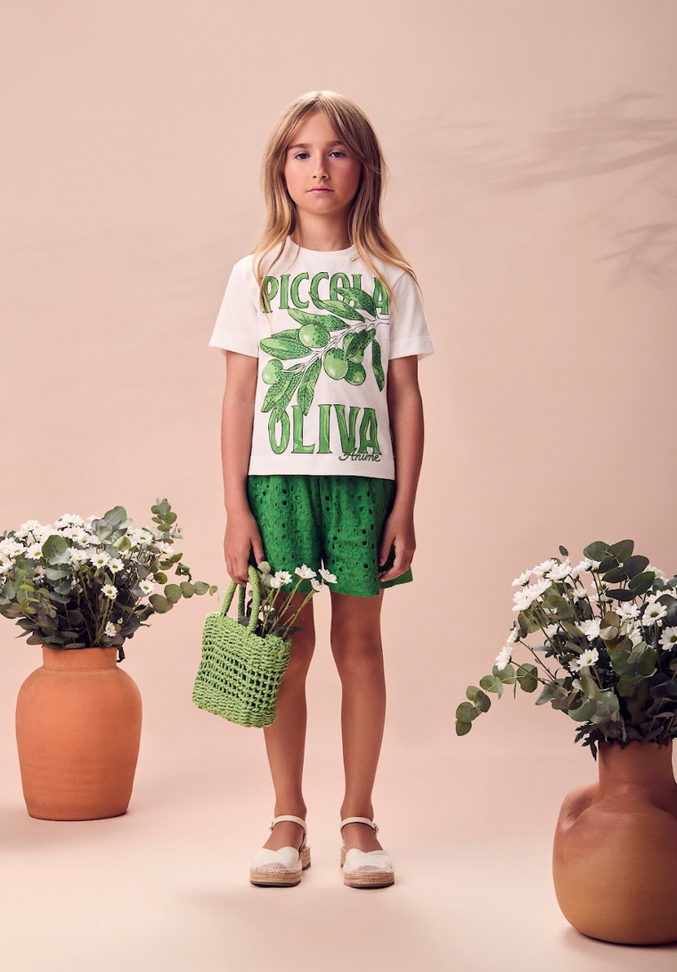Conjunto Infantil Camiseta Off-White Piccola Oliva e Short Verde - Animê