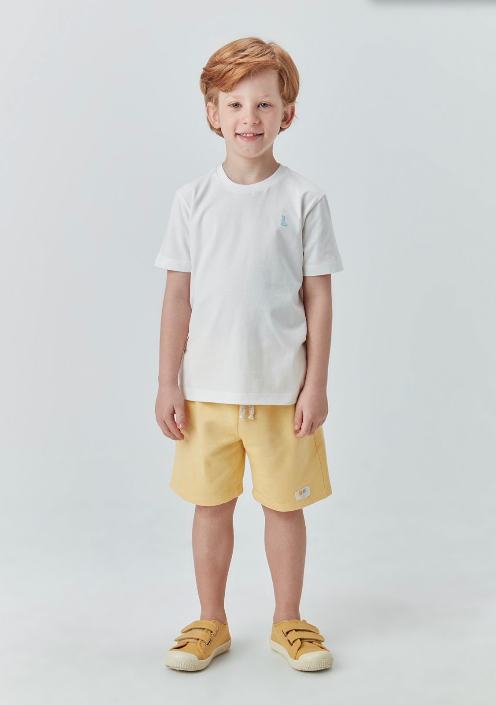 Conjunto Infantil Camiseta Beach e Bermuda Amarela