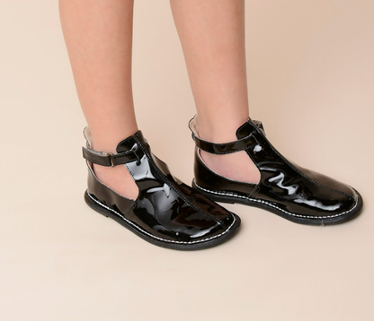 Bota Infantil Meia-Lua Verniz Noir - Petit Cheval