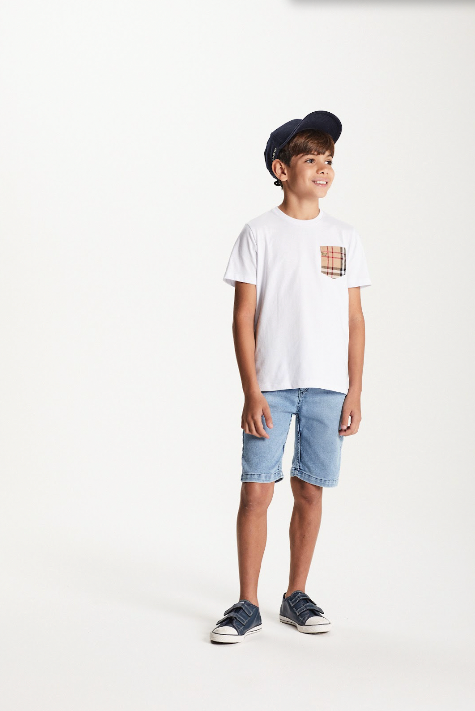 Camiseta Infantil Meia Malha Penteada com Bolso Branca - Um Mais Um