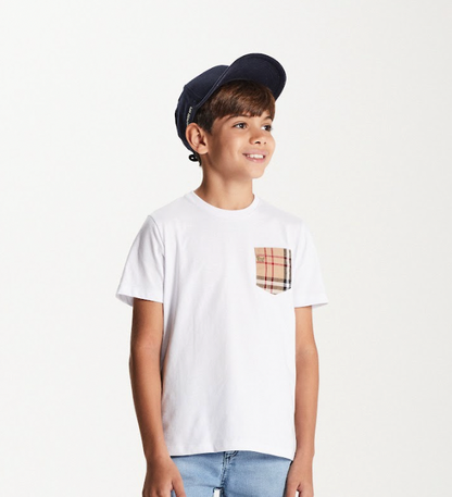 Camiseta Infantil Meia Malha Penteada com Bolso Branca - Um Mais Um