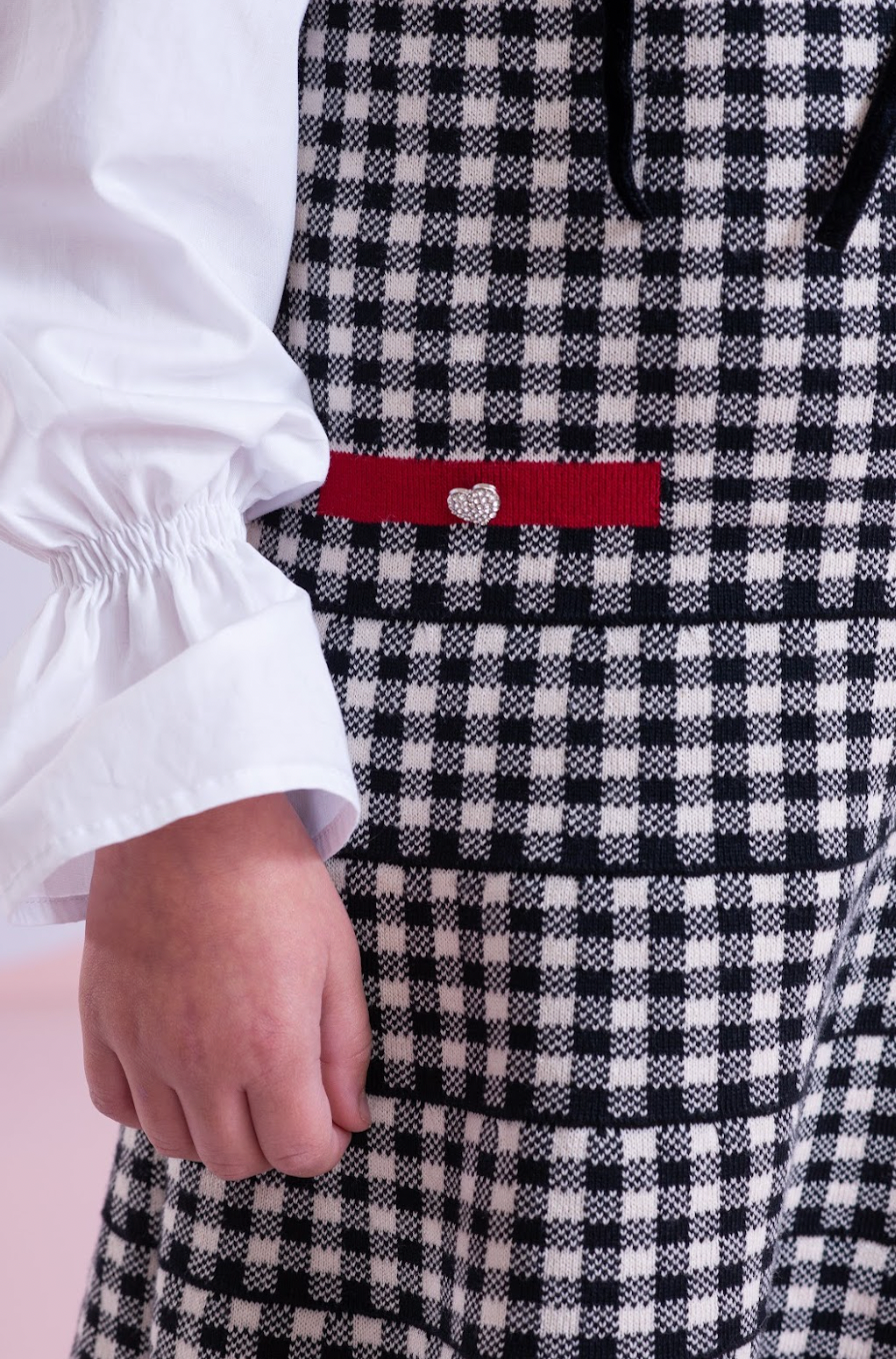 Vestido Infantil Tricot Xadrex Botão Jóia Coração Com Camisa Mini Laços Bordado Fita Veludo - Pituchinhus PRÉ-VENDA