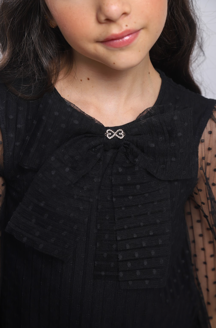 Vestido Infantil Trapézio Tule Plissado Aplicação Laço Preto - Luluzinha