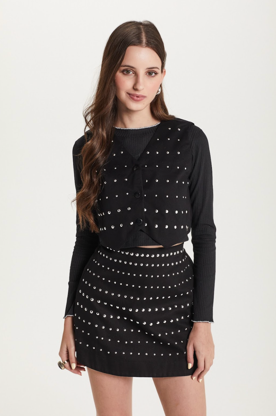 Conjunto Teen Blusa Canelada com Colete de Sarja Preto e Saia-Shorts Teen Sarja Strass Preto - Two In