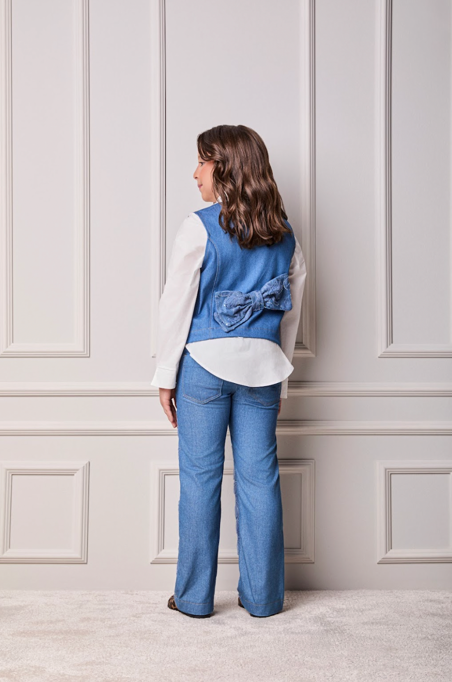 Conjunto Infantil Colete e Calça Jeans Bordada Tule Flores - Animê