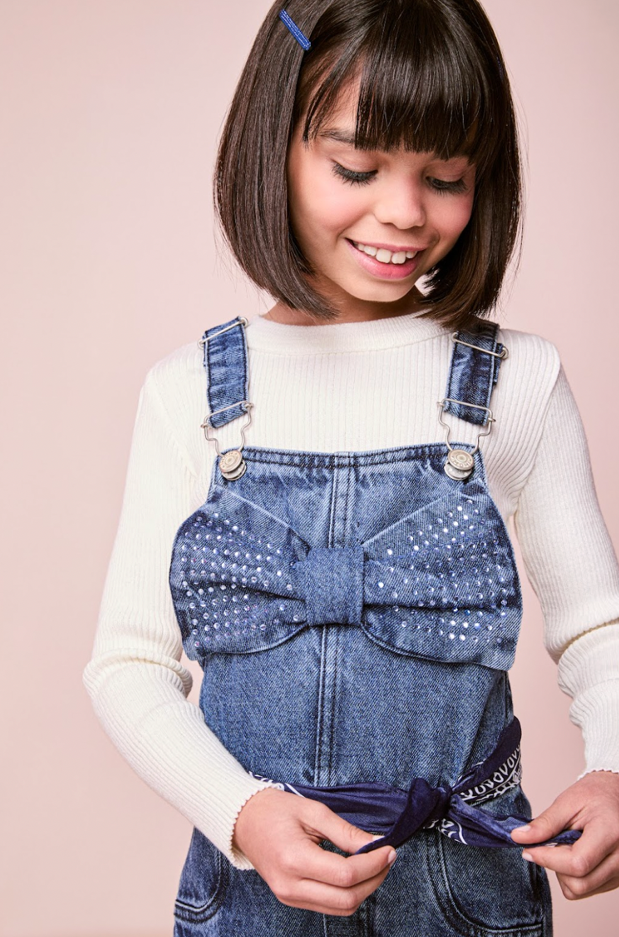 Jardineira Infantil Jeans Maxi Laço com Blusa Básica Off White - Momi