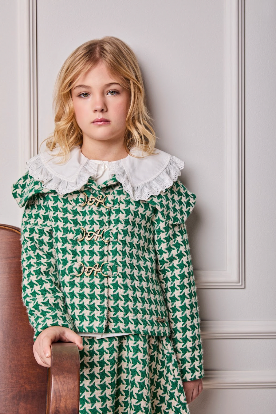 Conjunto Infantil Trio Casaco Tweed Xadrez, Camisa Gola Babados Rendas e Saia Tweed Xadrez - Animê