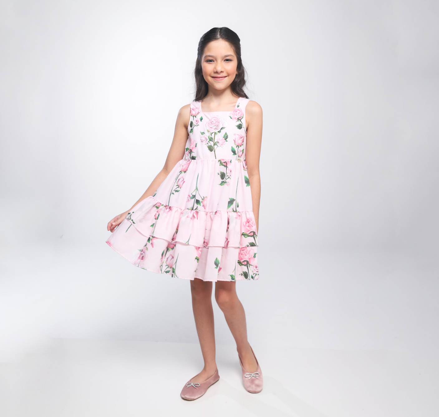 Vestido Infantil Algodão Rodado Floral Rosa Bordado Manual e Strass Rosa - Luluzinha