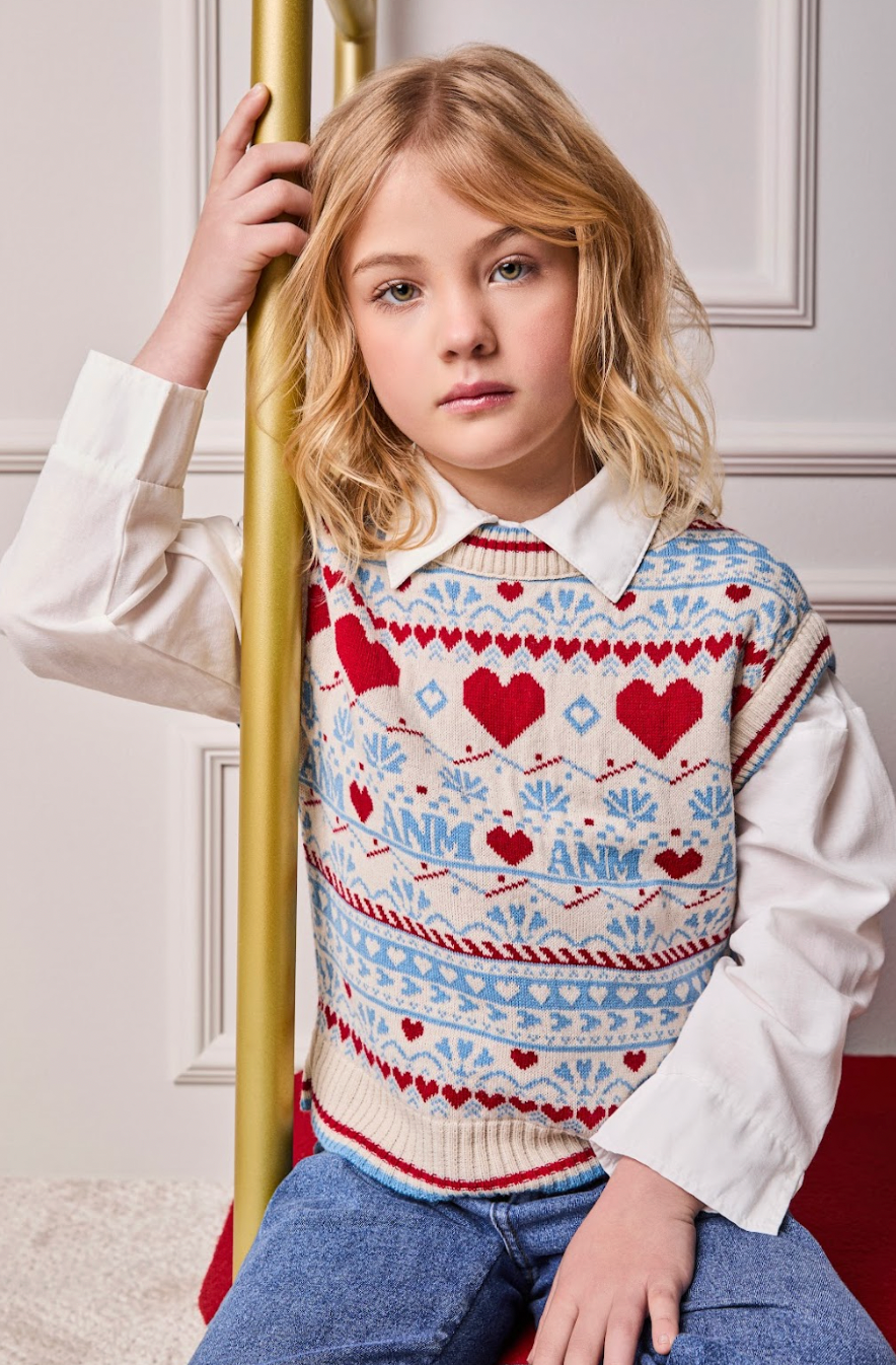 Conjunto Infantil Conceito Colete Tricot Corações e Calça Jeans Bolsos Bordados - Animê