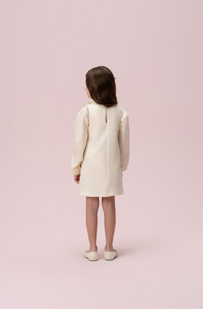 Vestido Infantil Trapézio Alfaiataria Bolsos Tweed Bege - Petit Cherie