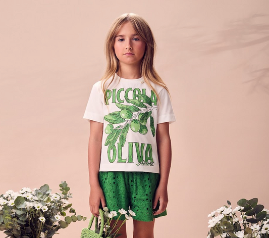 Conjunto Infantil Camiseta Off-White Piccola Oliva e Short Verde - Animê