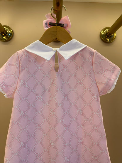 Vestido infantil Monograma Rosa com Gola Lacinho - Infanti