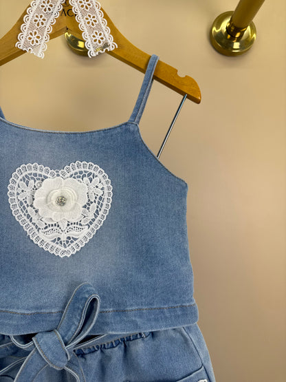 Conjunto Infantil Jeans Blusa Detalhes Em Renda e Shorts Cargo - Gabriela Aquarela