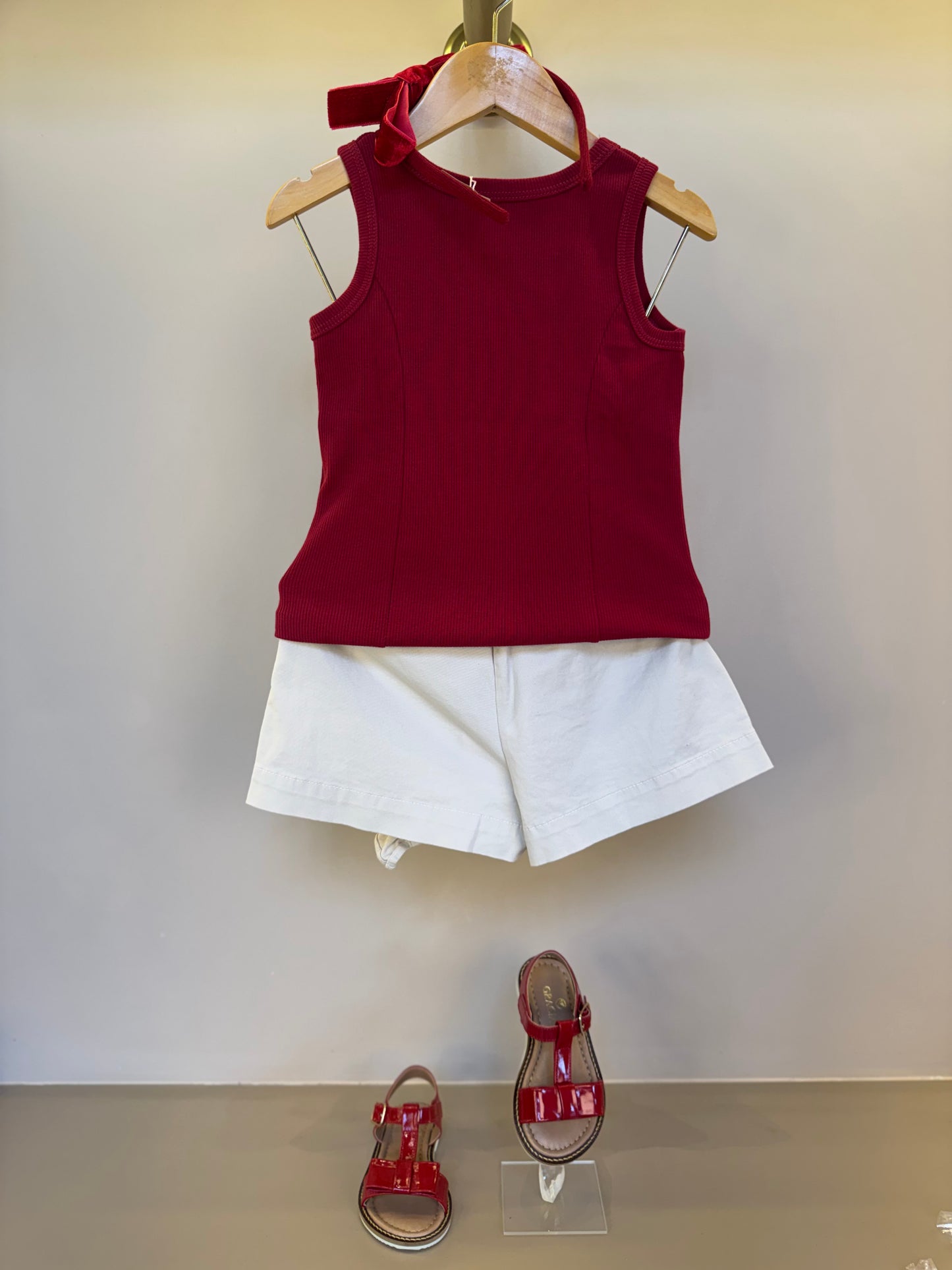 Conjunto Infantil Blusa Maxi Laço Veludo Bordados Bala de Cereja e Shorts-saia Sarja Babadinho Bege - Pituchinhus
