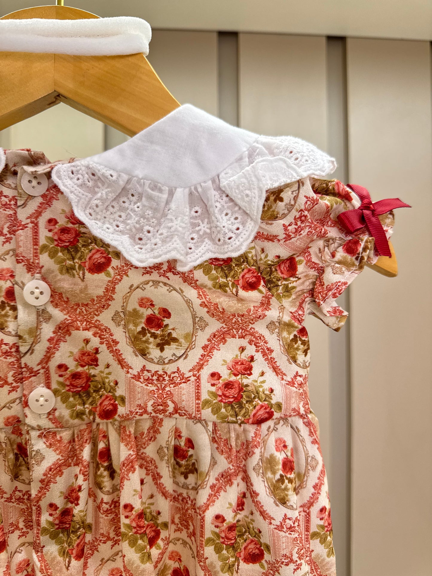 Pimpão Bebê Floral Provençal Gola Estampada - Roana