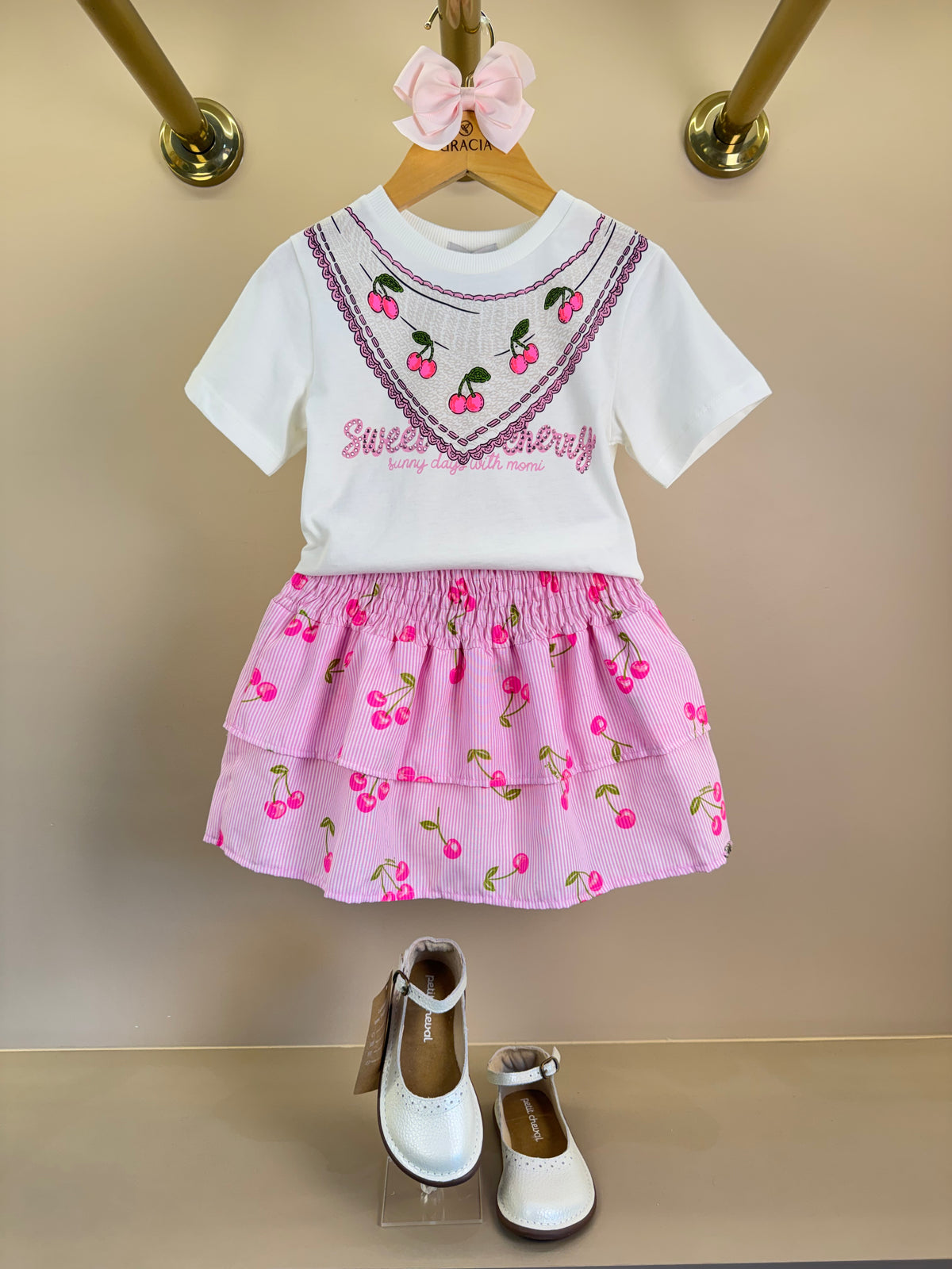 Conjunto Infantil Blusa Cerejas e Saia Franzida Babados Em Camadas - Momi