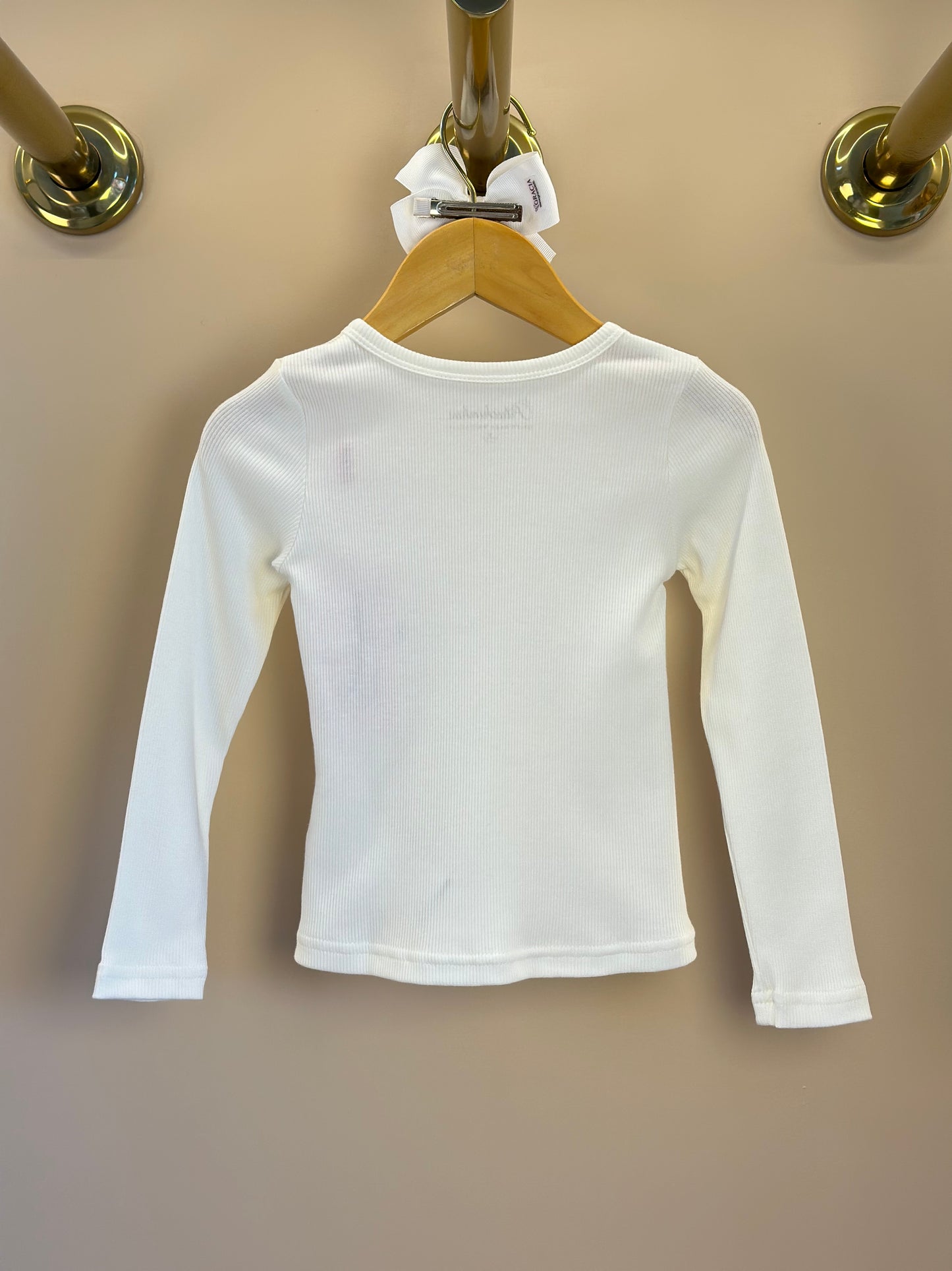 Jardineira Infantil  Sarja Ursinha Pelúcia Bege Escuro com Blusa ML Bordados Pérolas e Cristais  - Pituchinhus