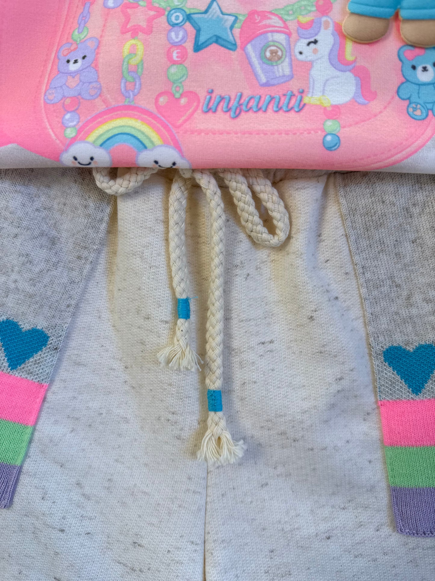 Conjunto Infantil Blusa Charms e Shorts Bolsos Corações - Infanti