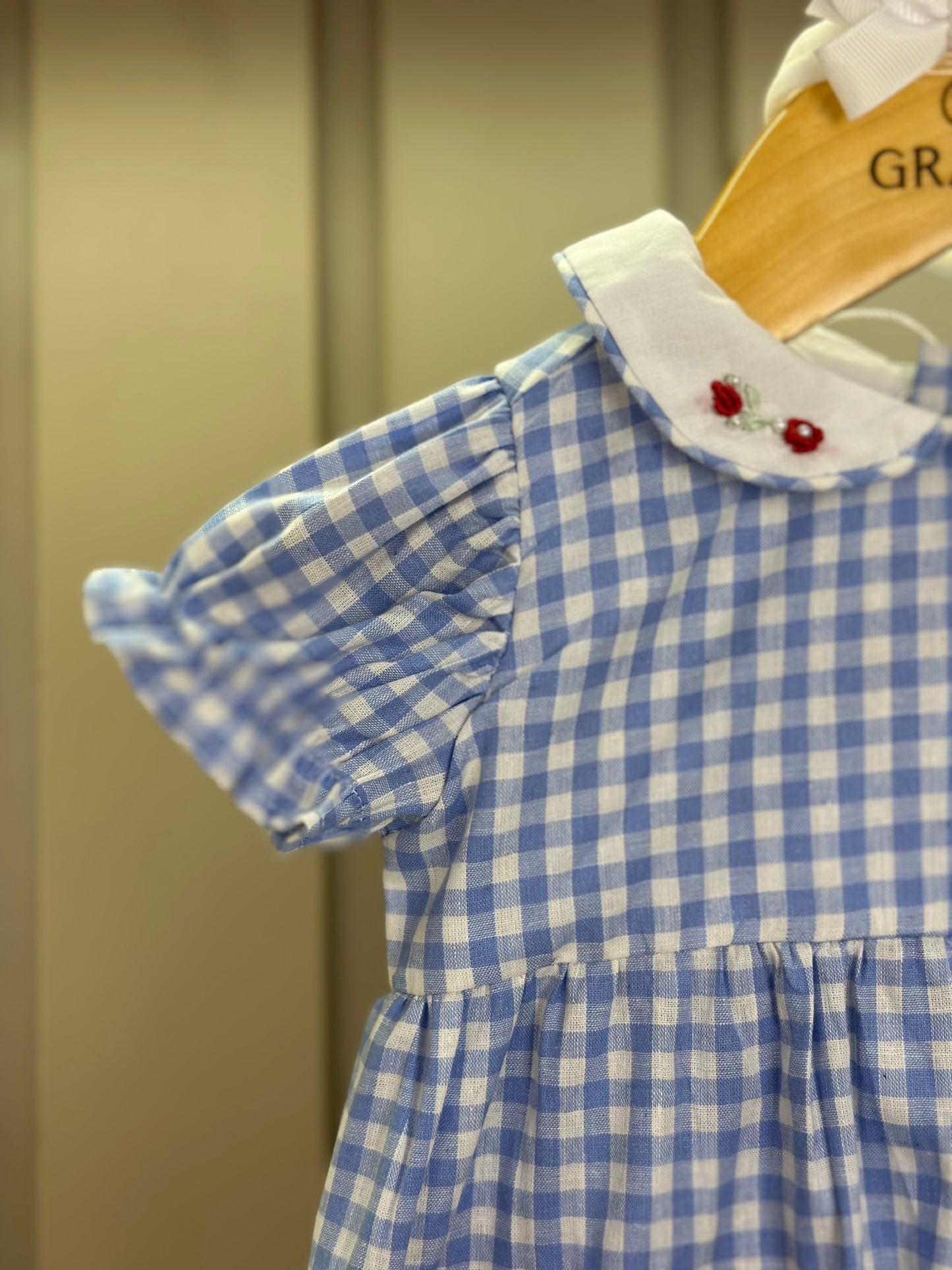 Pimpão Bebê Luxo Gola Bordada Renda Xadrez Azul - Roana