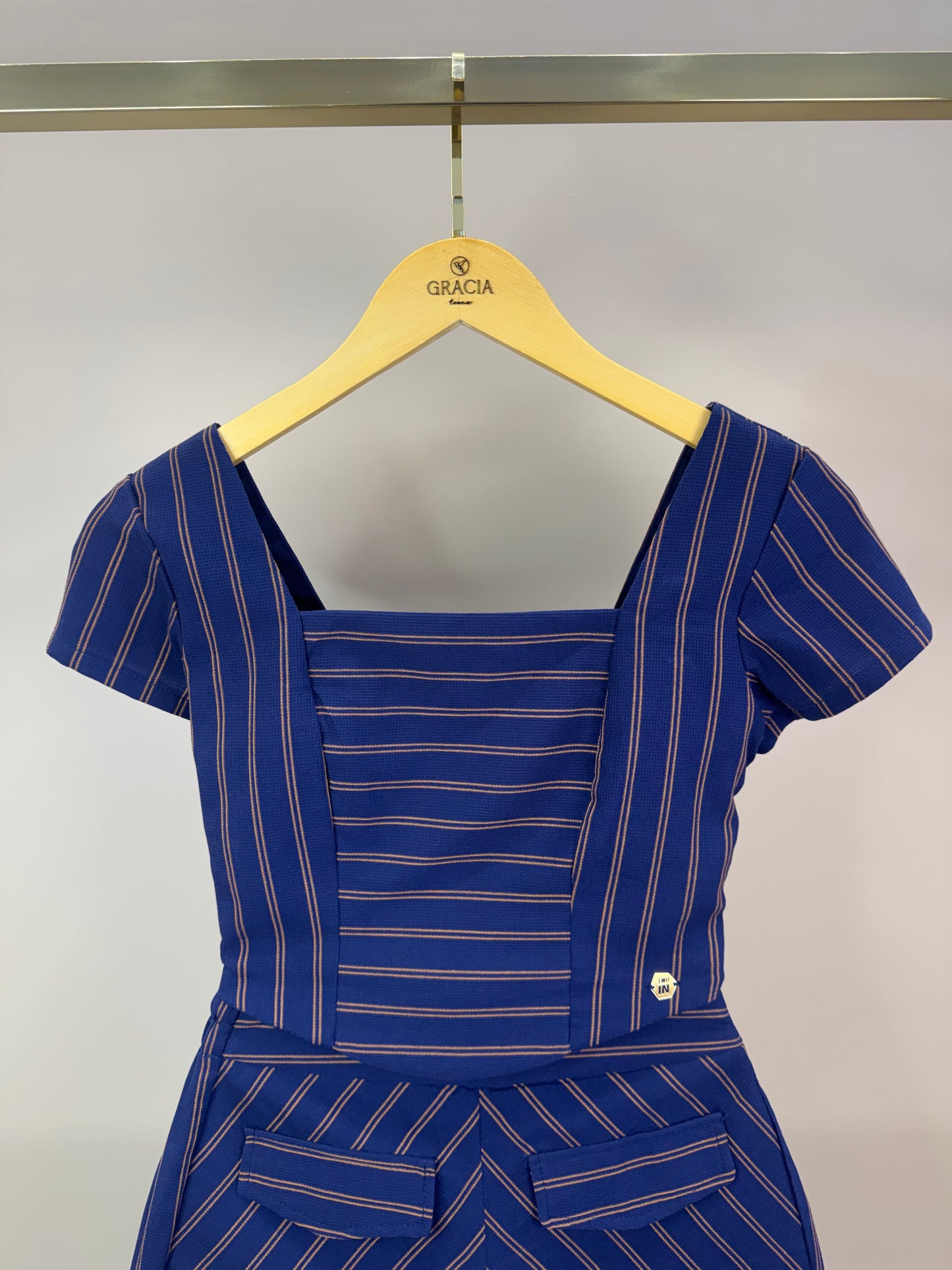 Conjunto Teen Top Cropped Listrado Marinho e Shorts Bolsos Frontal - Two In