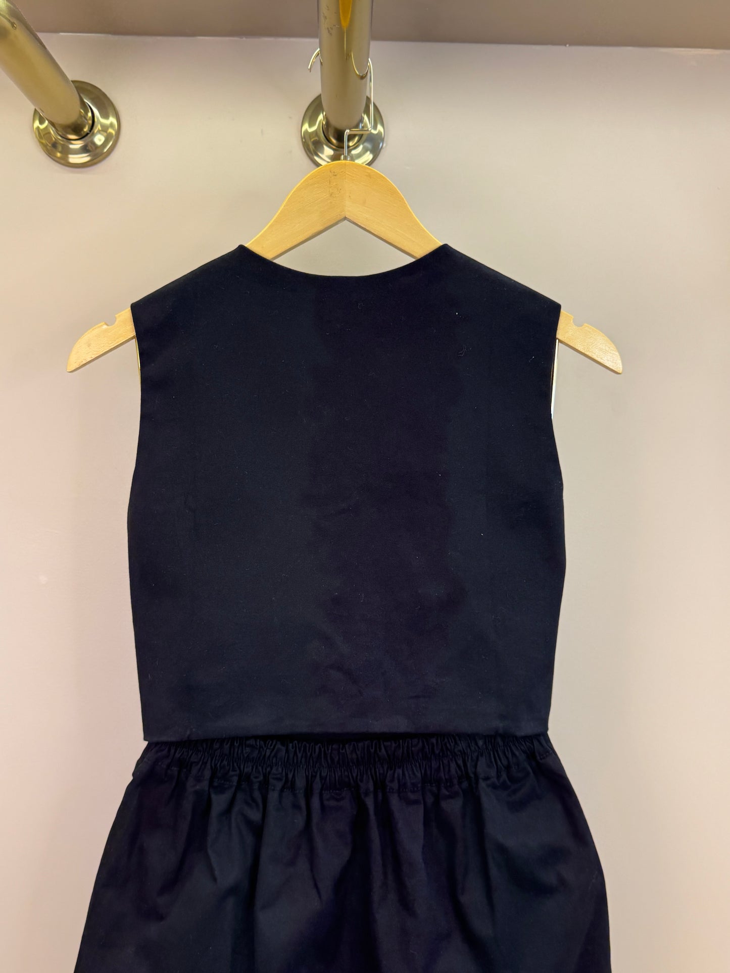 Conjunto Teen Blusa Canelada com Colete de Sarja Preto e Saia-Shorts Teen Sarja Strass Preto - Two In