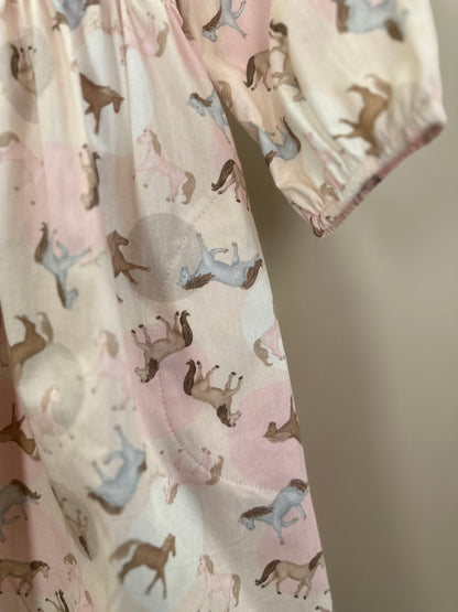 Vestido Infantil Algodão Estampa Cavalinhos e Poá Bolsos Rosa - Pituchinchus