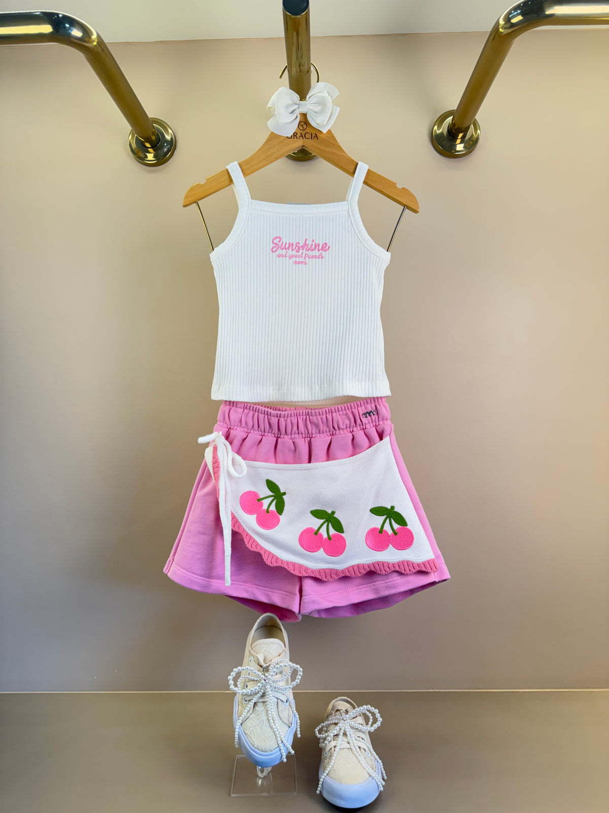 Conjunto Infantil Regata e Shorts Com Transpasse Cerejas - Momi