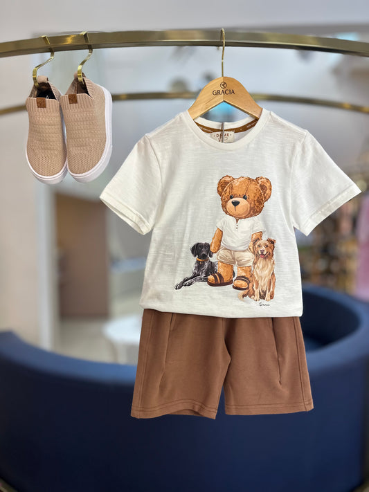 Conjunto Infantil Camiseta Teddy Cachorros Off e Bermuda Moletom Bolso Embutido Chocolate - Dame