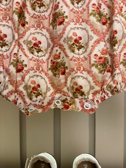 Pimpão Bebê Floral Provençal Gola Estampada - Roana