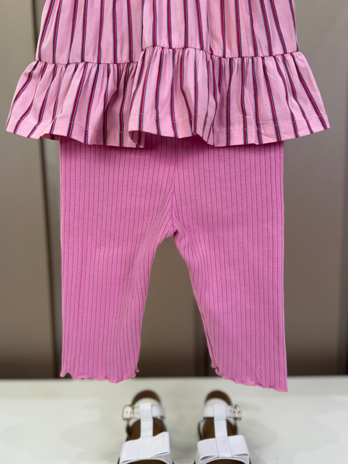 Conjunto Bebê Bata De Cotton Detalhe Tricoline E Calça Legging Rosa - Um Mais Um