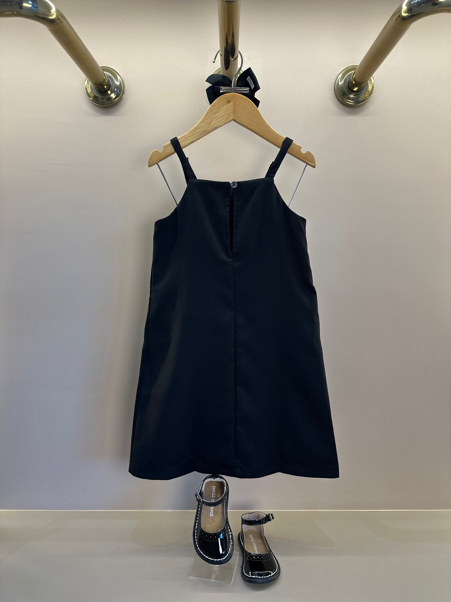 Vestido Infantil Alfaiataria Preto Lacinhos e Strass - Petit Cherie