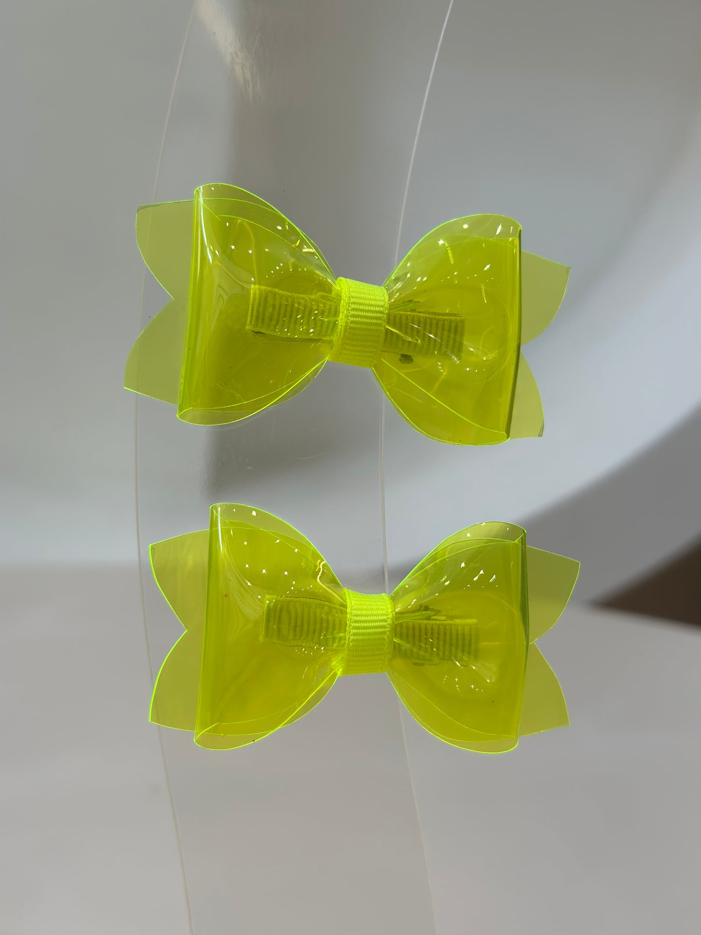 Prendedor Infantil Lais Neon Amarelo Fluor - Siri Kids