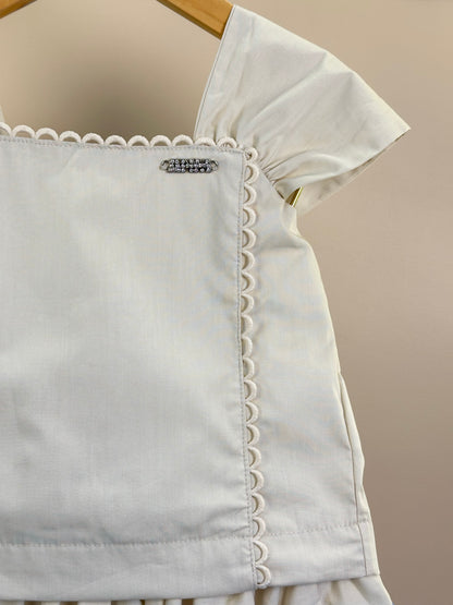 Conjunto Infantil Off White Bata Mangas Bufantes e Saia Detalhes Azul - Animê