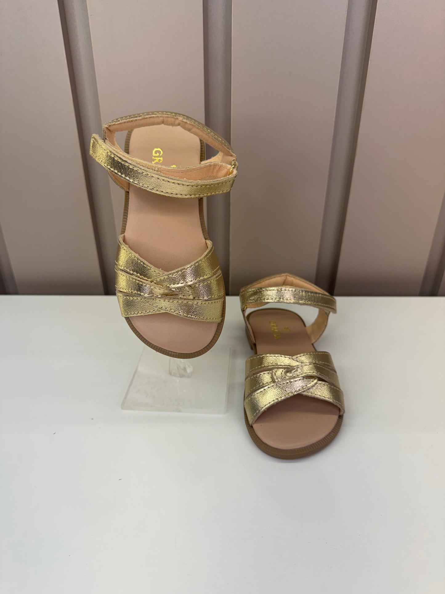 Sandália Infantil Trançada Dourada - Gracia