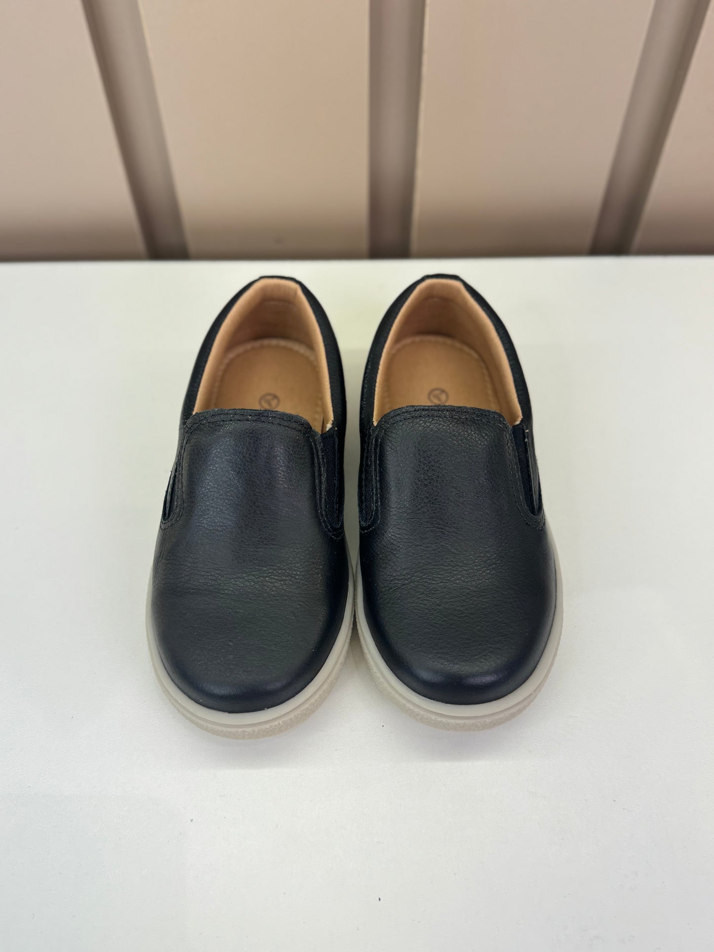 SlipOn Alegria Black - Gracia