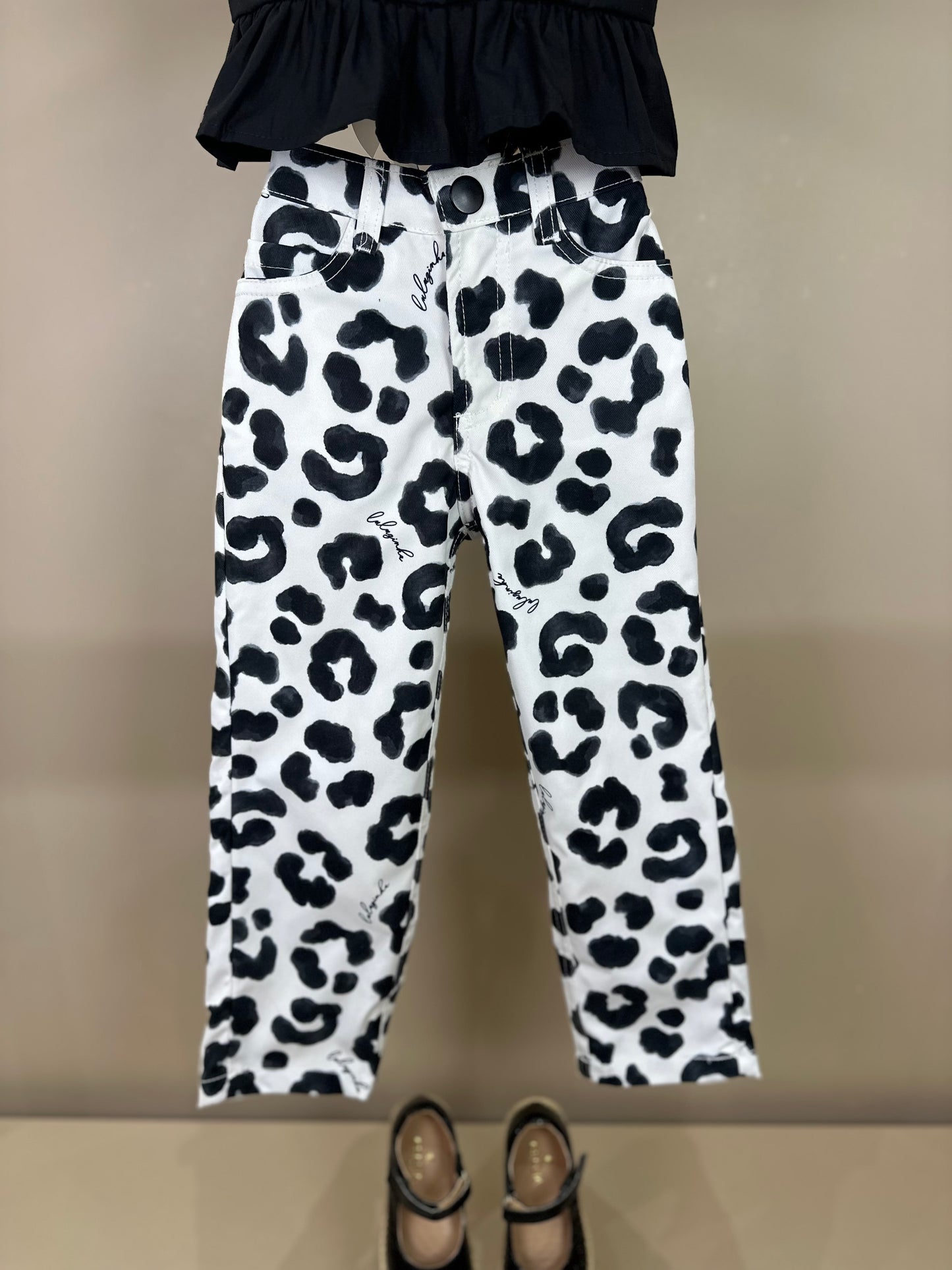 Conjunto Infantil Blusa Peplum Lacinho e Calça Sarja Animal Print P&B - Luluzinha