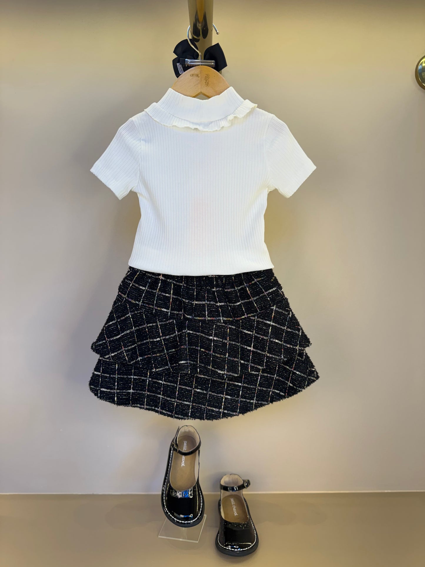 Conjunto Infantil Blusa Gola Babado e Short Tweed Xadrez- Um Mais Um