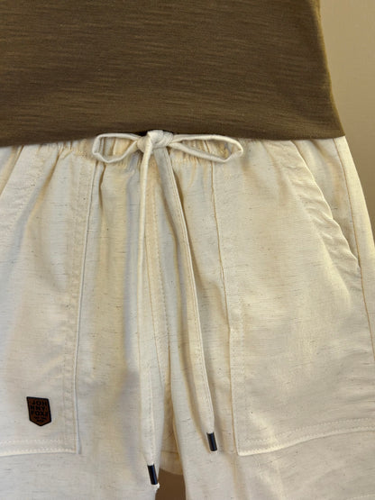 Conjunto Infantil Camiseta Marrom e Bermuda Sarja Off White - Little Johnny
