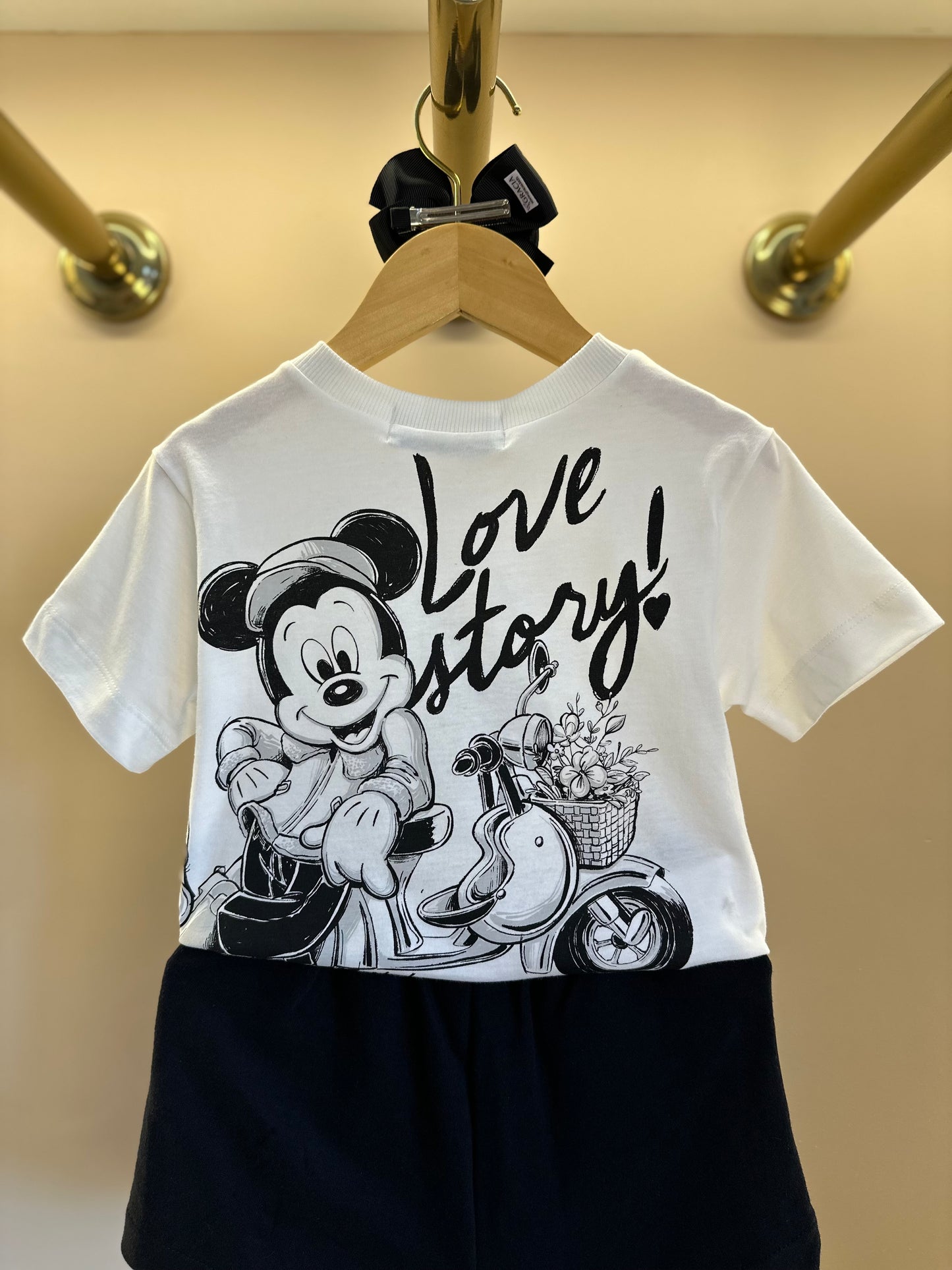 Conjunto Infantil Blusa Minnie Buquê & Mickey Pérola e Shorts Conceito Tweed Preto - Animê