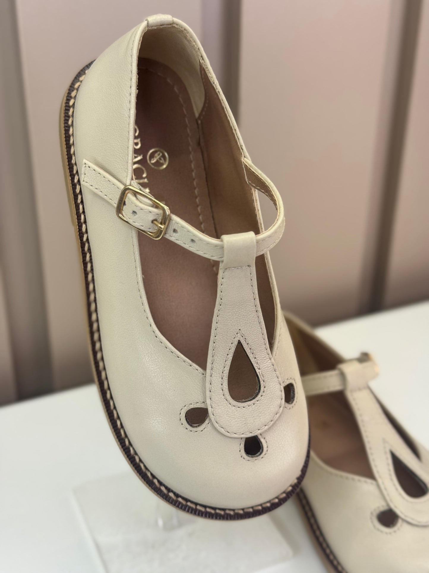 Sapato Infantil Rebeca Off White - Gracia