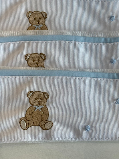 Kit 3 Fraldinhas Boca Bebê Luxo Bordadas Ursinho Azul - Roana