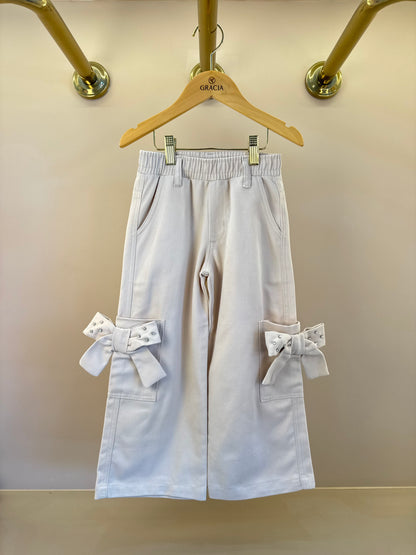 Calça Infantil Wide Leg Cargo Sarja Laços Bege - Gabriela Aquarela