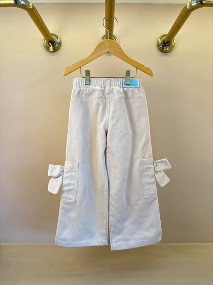 Calça Infantil Wide Leg Cargo Sarja Laços Bege - Gabriela Aquarela
