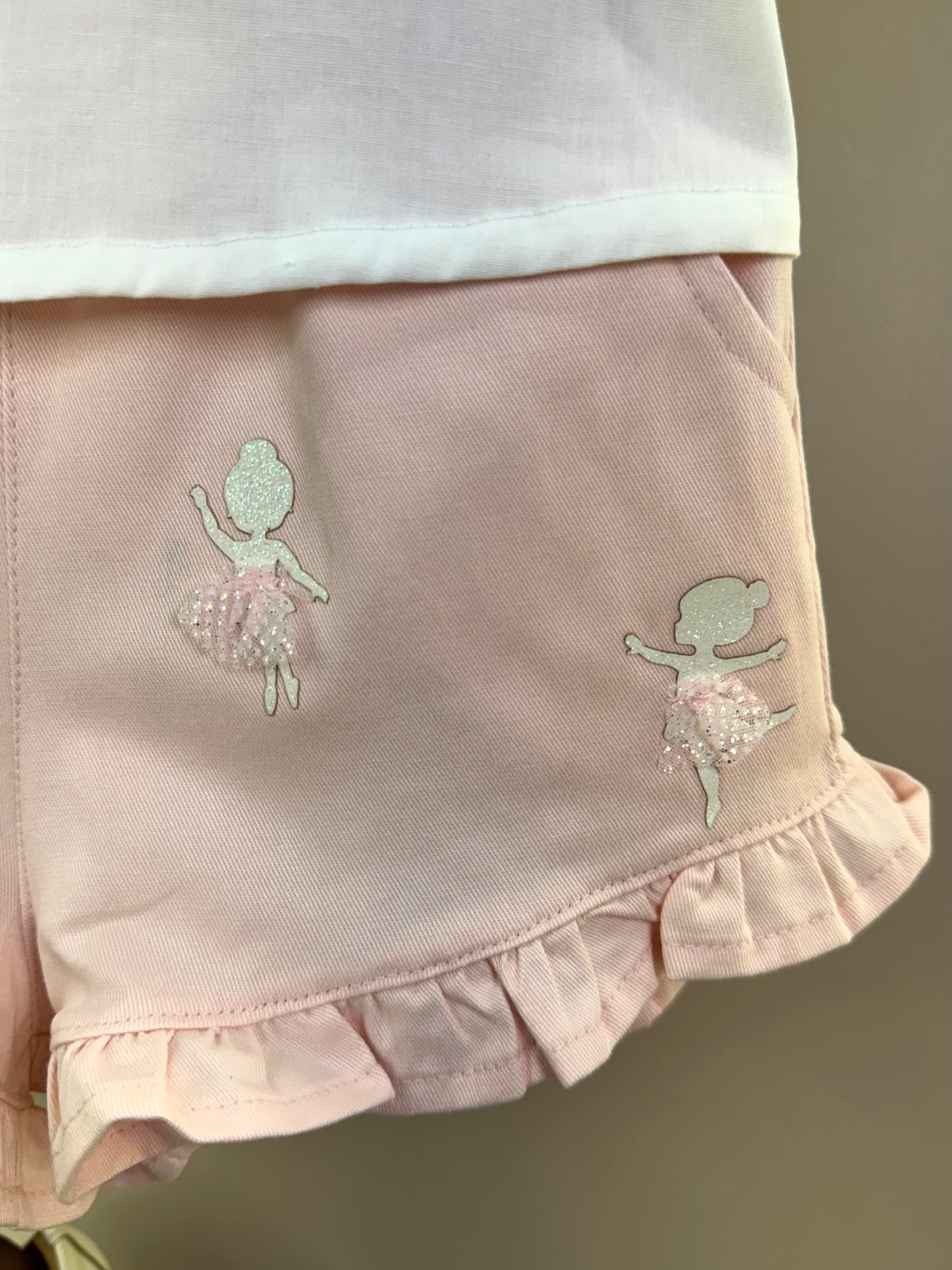 Conjunto Infantil Short Bailarinas E Blusa Bata Em Tricoline Off White - Gabriela Aquarela