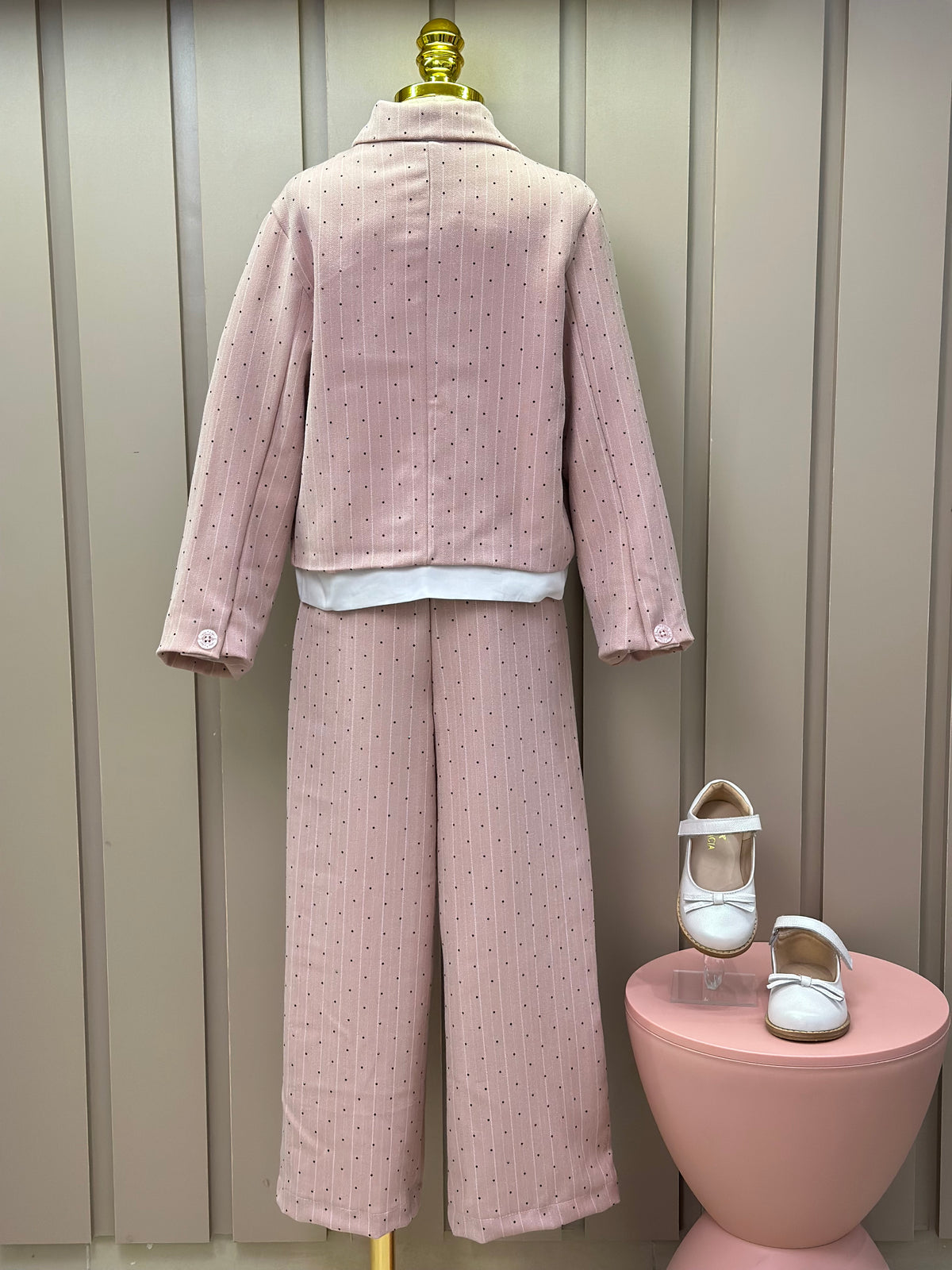 Conjunto Infantil Trio Blusa Lacinho, Casaqueto e Calça Alfaiataria Listrada Strass Rosé - Petit Cherie