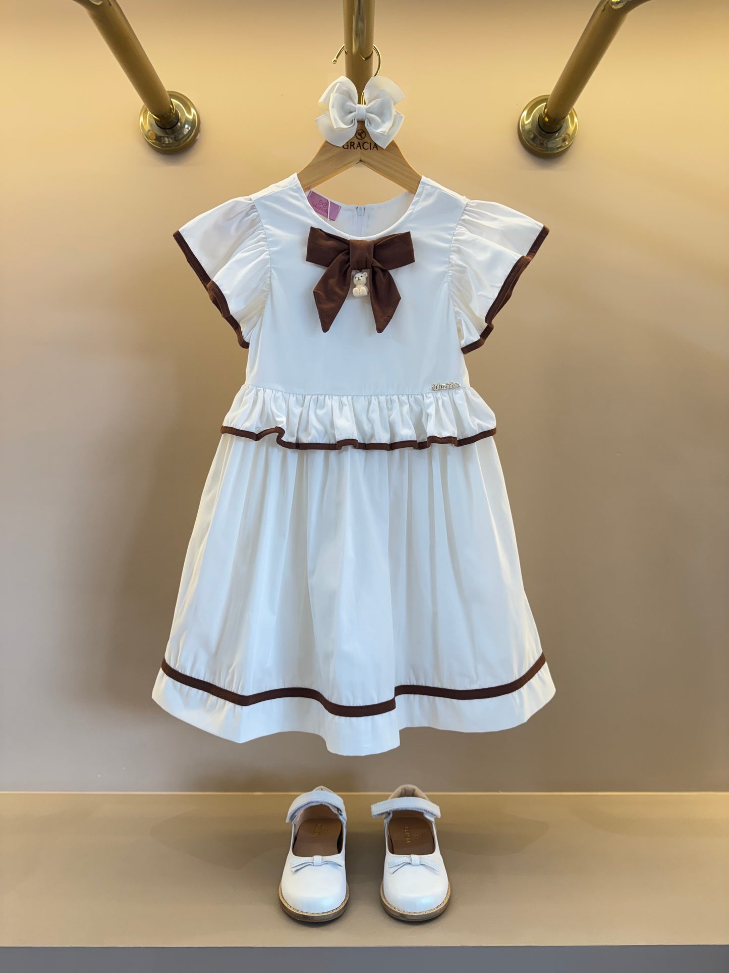 Vestido Infantil Rodado Tricoline Branco com Laço Marrom - Luluzinha